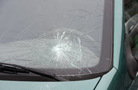 does insurance cover cracked windshield